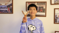 來(lái)新華，把愛(ài)好變?yōu)槁殬I(yè)