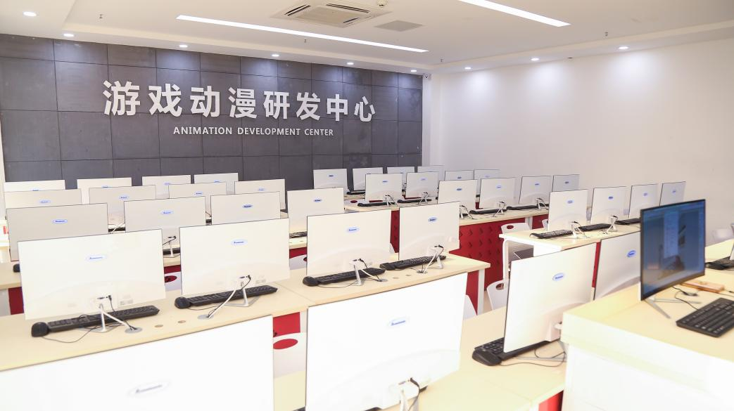 高中生除了考大學(xué)，還有什么好出路？